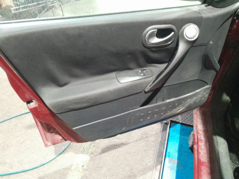 renault megane ii berlina 5p del año 2005