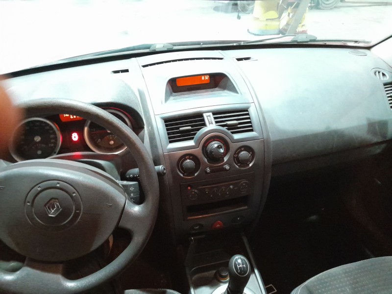 renault megane ii berlina 5p del año 2005