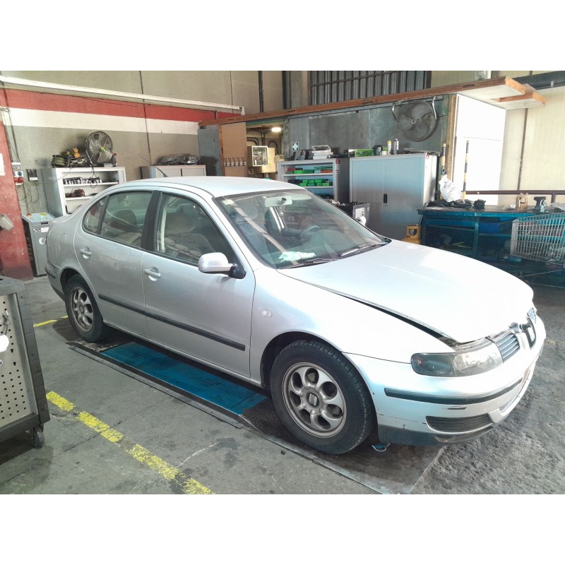 seat toledo (1m2) del año 2000