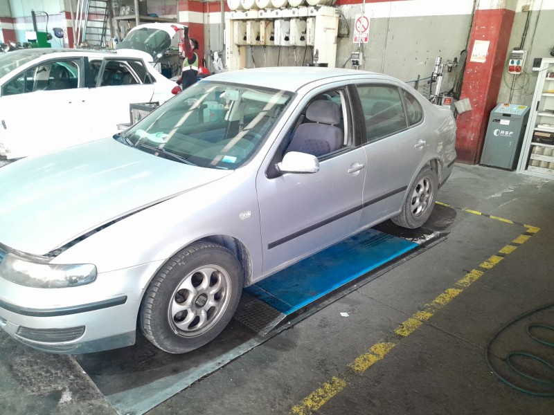 seat toledo (1m2) del año 2000