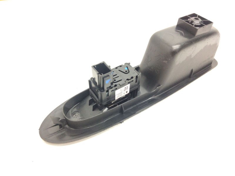 Recambio de mando elevalunas trasero izquierdo para citroen c4 berlina exclusive referencia OEM IAM 96657296XT  