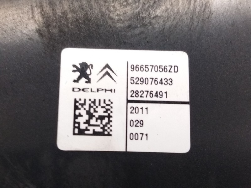 Recambio de mando elevalunas delantero derecho para citroen c4 berlina exclusive referencia OEM IAM 96657056ZD  