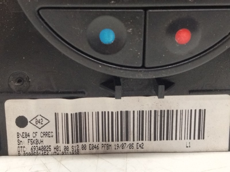 Recambio de mando calefaccion / aire acondicionado para renault megane ii berlina 5p 1.4 16v referencia OEM IAM 8200501456  