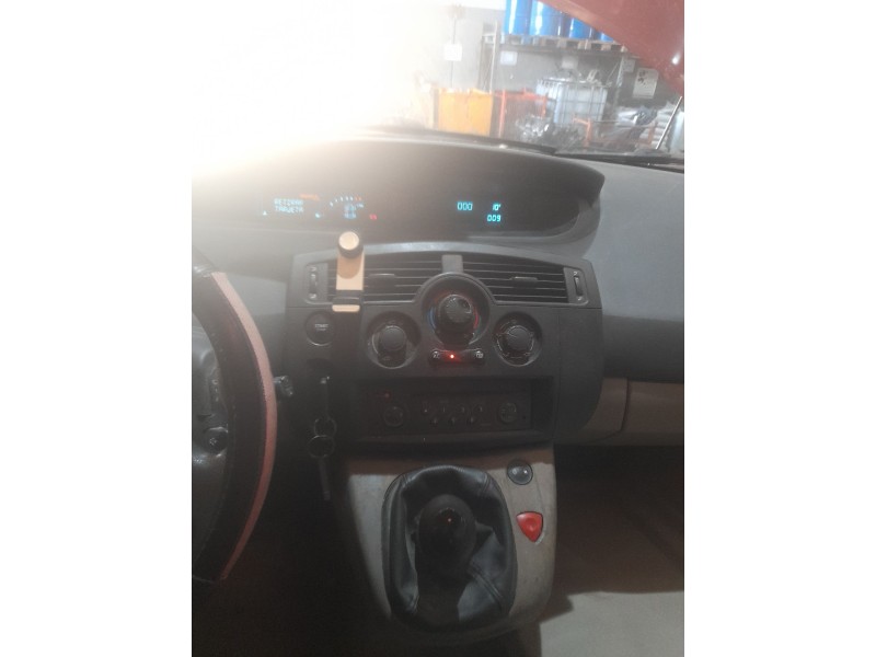 renault scenic ii del año 2004