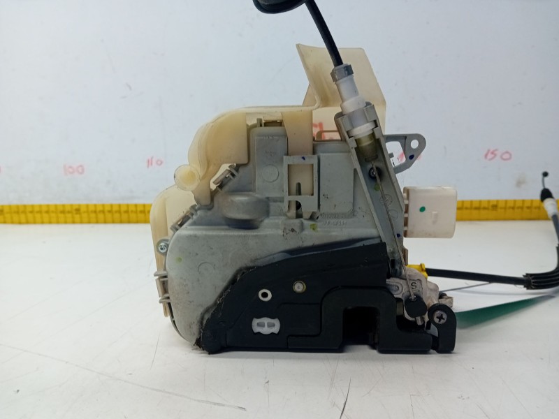 Recambio de cerradura puerta delantera izquierda para audi a6 lim. (4g2) referencia OEM IAM 8J1837015C  