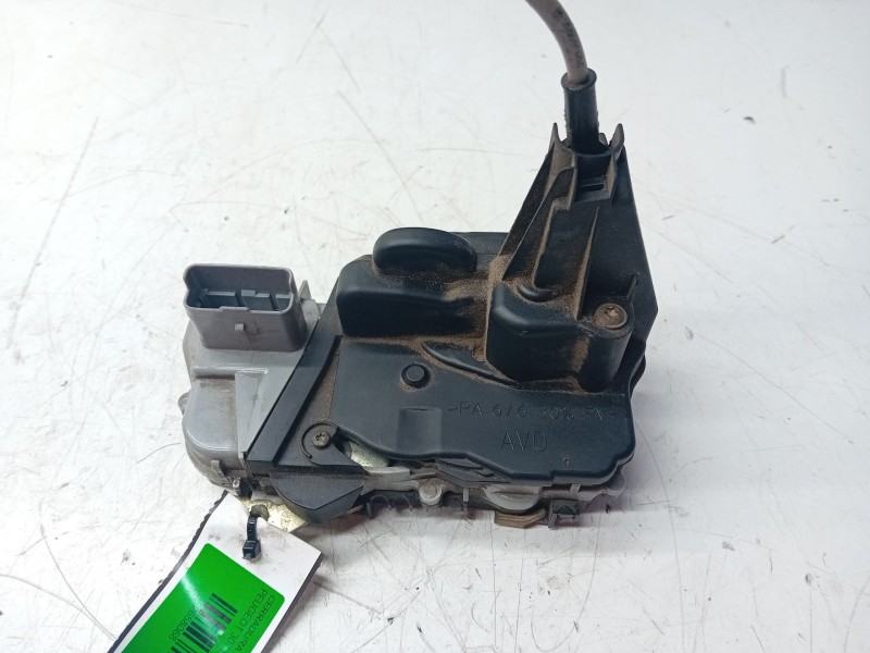 Recambio de cerradura puerta delantera derecha para peugeot 307 break / sw (s1) 1.6 hdi referencia OEM IAM   