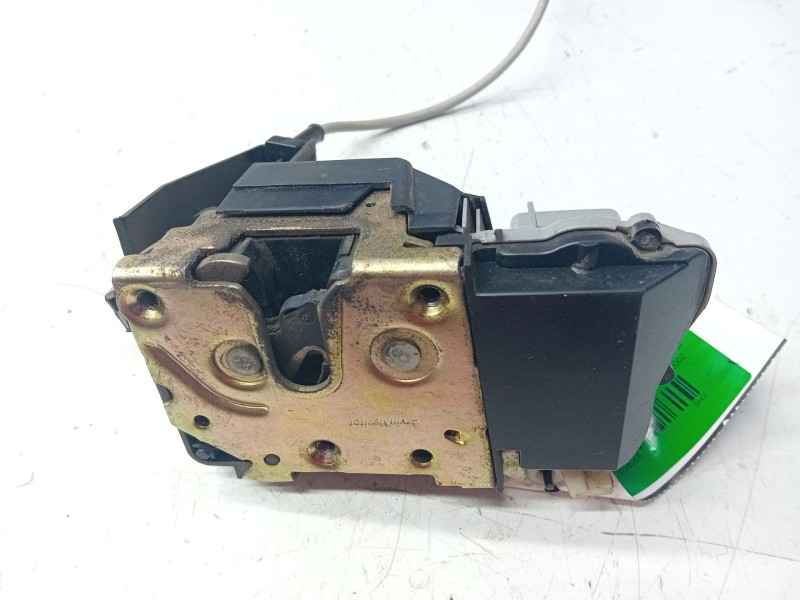 Recambio de cerradura puerta delantera derecha para peugeot 307 break / sw (s1) 1.6 hdi referencia OEM IAM   