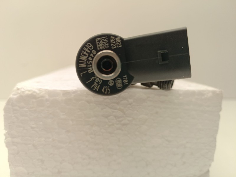 Recambio de inyector para bmw serie 1 berlina (e81/e87) 118d referencia OEM IAM 0445110209  