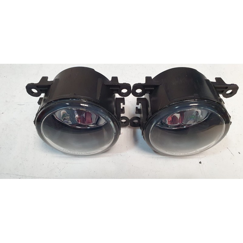 Recambio de juego 2 faros antiniebla para ford focus lim. (cb8) 1.6 16v ti-vct cat referencia OEM IAM 2N1115201AB FORD VALEO