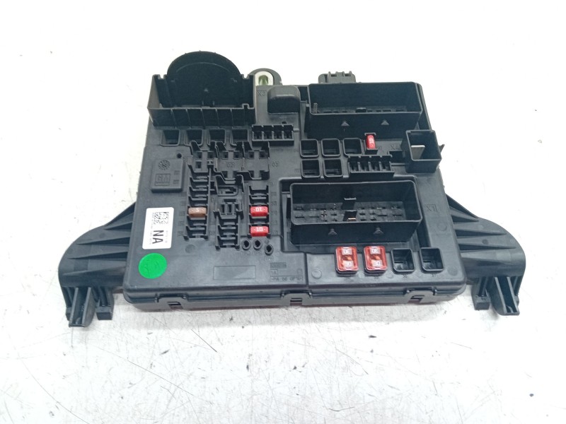 Recambio de caja fusibles para opel insignia sports tourer cosmo referencia OEM IAM 544949969  