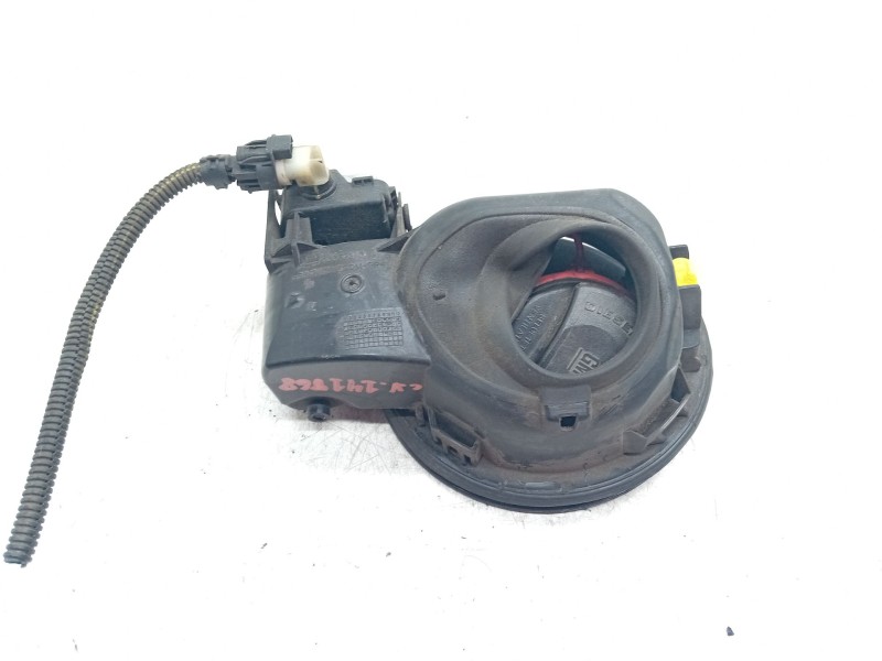 Recambio de tapa exterior combustible para opel insignia sports tourer cosmo referencia OEM IAM 13352310  
