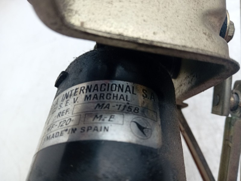 Recambio de motor limpia delantero para seat 127 0.9 referencia OEM IAM MA1158  