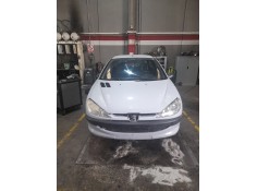 peugeot 206 berlina del año 2000
