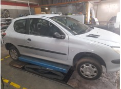 peugeot 206 berlina del año 2000 2