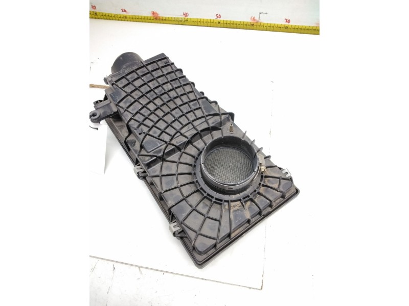 Recambio de caja filtro de aire para nissan sunny van referencia OEM IAM 2M300  