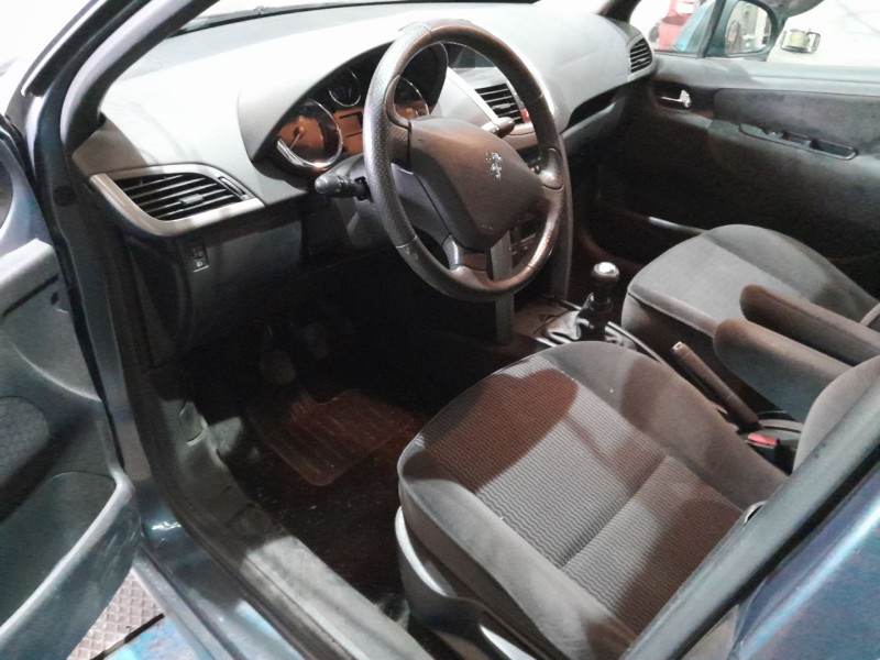 peugeot 207 del año 2007