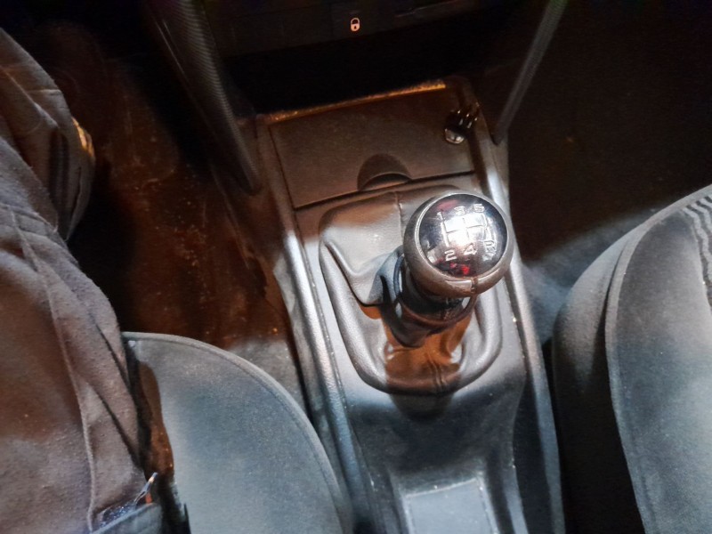 peugeot 207 del año 2007