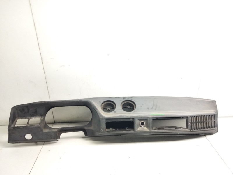 Recambio de salpicadero para seat 127 0.9 referencia OEM IAM 4377282  