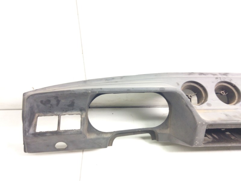 Recambio de salpicadero para seat 127 0.9 referencia OEM IAM 4377282  