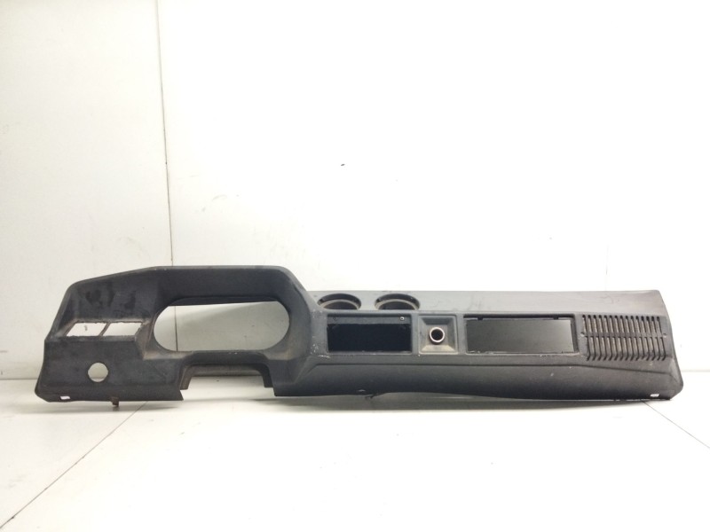 Recambio de salpicadero para seat 127 0.9 referencia OEM IAM 4377282  