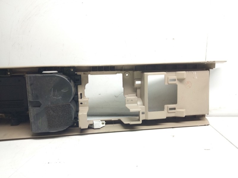 Recambio de consola central para nissan murano (z50) básico referencia OEM IAM   