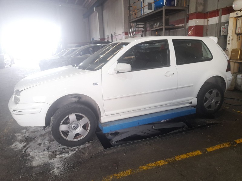 volkswagen golf iv berlina (1j1) del año 2002