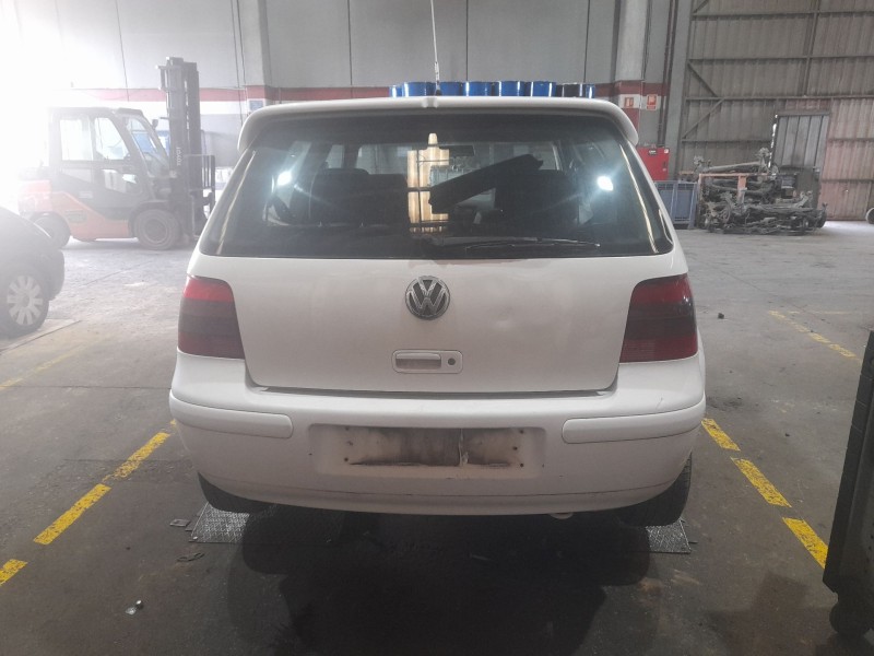 volkswagen golf iv berlina (1j1) del año 2002