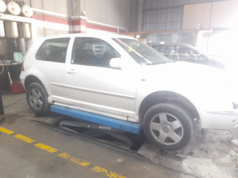 volkswagen golf iv berlina (1j1) del año 2002