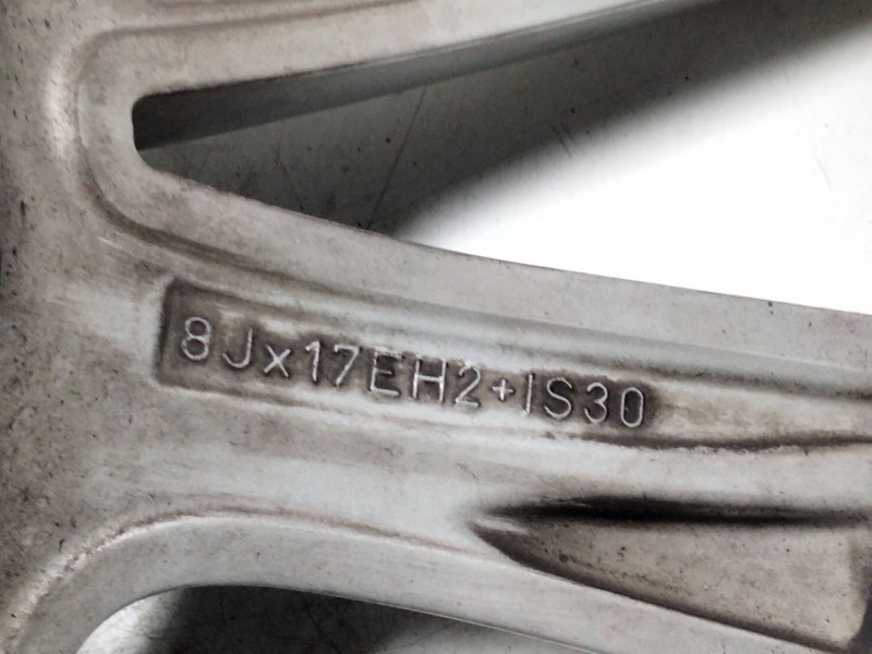 Recambio de llanta aluminio para bmw serie 5 lim. (f10) 520d referencia OEM IAM 17-5-TORNILLOS ET30 