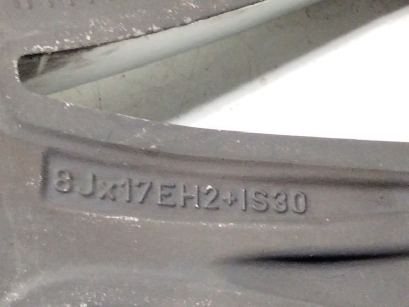Recambio de llanta aluminio para bmw serie 5 lim. (f10) 520d referencia OEM IAM 17-5-TORNILLOS ET30 
