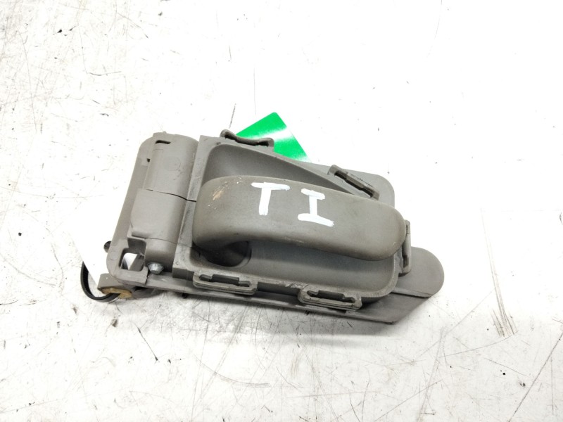 Recambio de maneta interior trasera izquierda para citroen xsara picasso 2.0 hdi referencia OEM IAM   