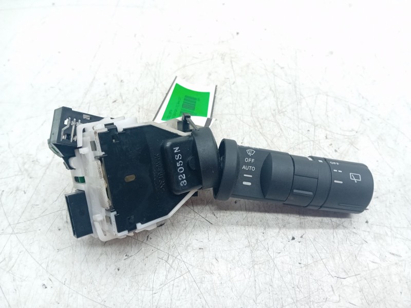 Recambio de mando limpia para nissan qashqai (j10) tekna referencia OEM IAM   