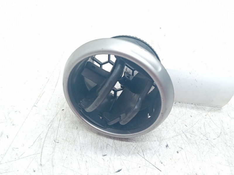 Recambio de aireador izquierdo para nissan qashqai (j10) tekna referencia OEM IAM   