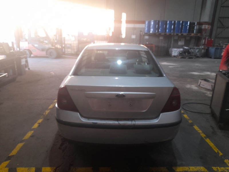 ford mondeo berlina (ge) del año 2001