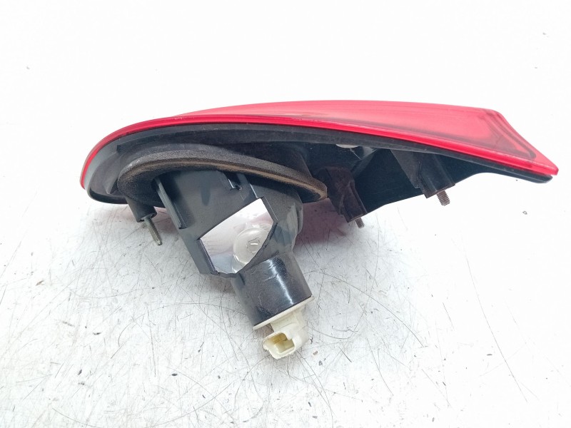 Recambio de piloto trasero izquierdo porton para nissan qashqai (j10) tekna referencia OEM IAM 89503189  