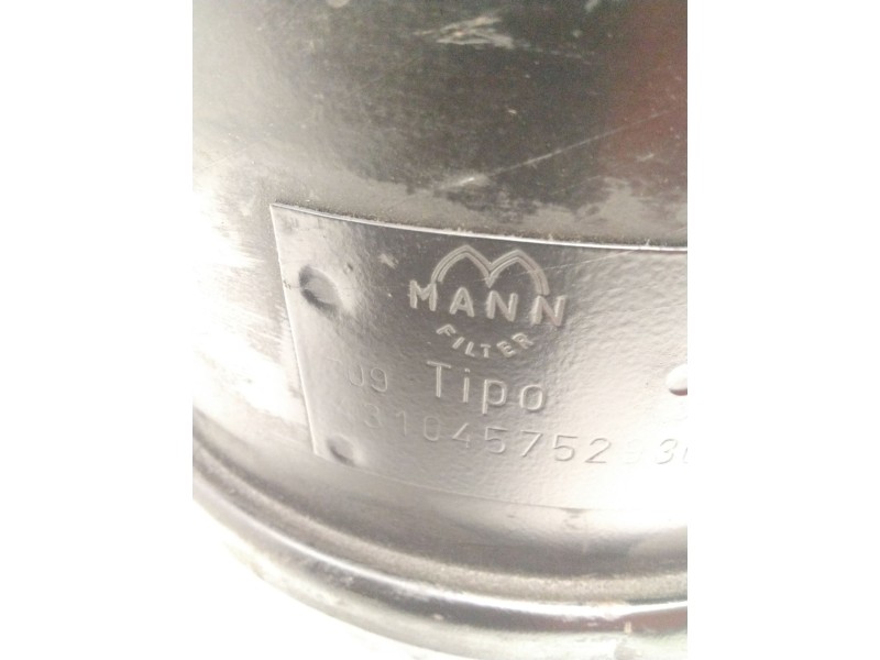 Recambio de caja filtro de aire para iveco daily caja abierta referencia OEM IAM 431045752  MANN