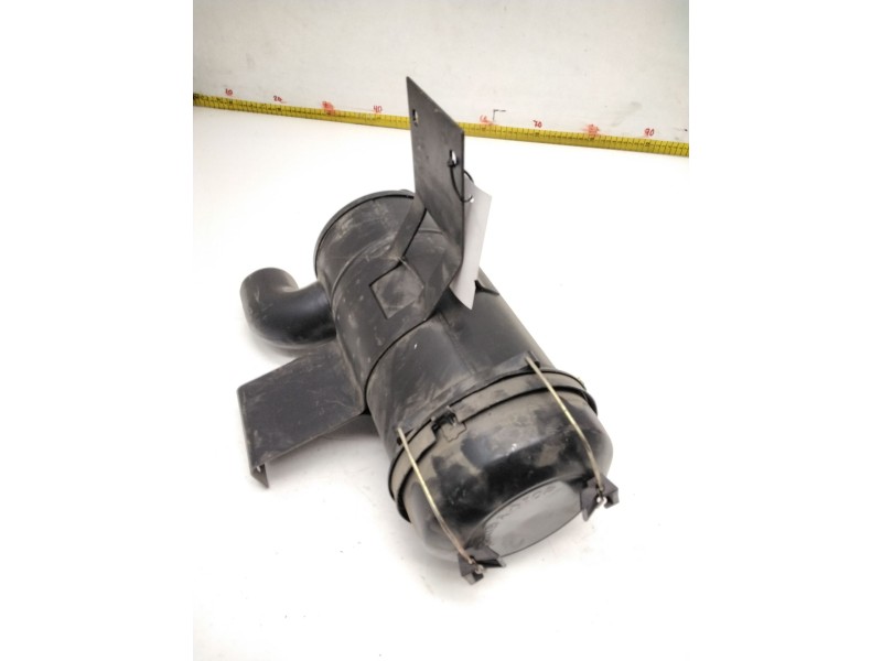 Recambio de caja filtro de aire para nissan patrol (k/w160) referencia OEM IAM 44511492329 C131144 MANN