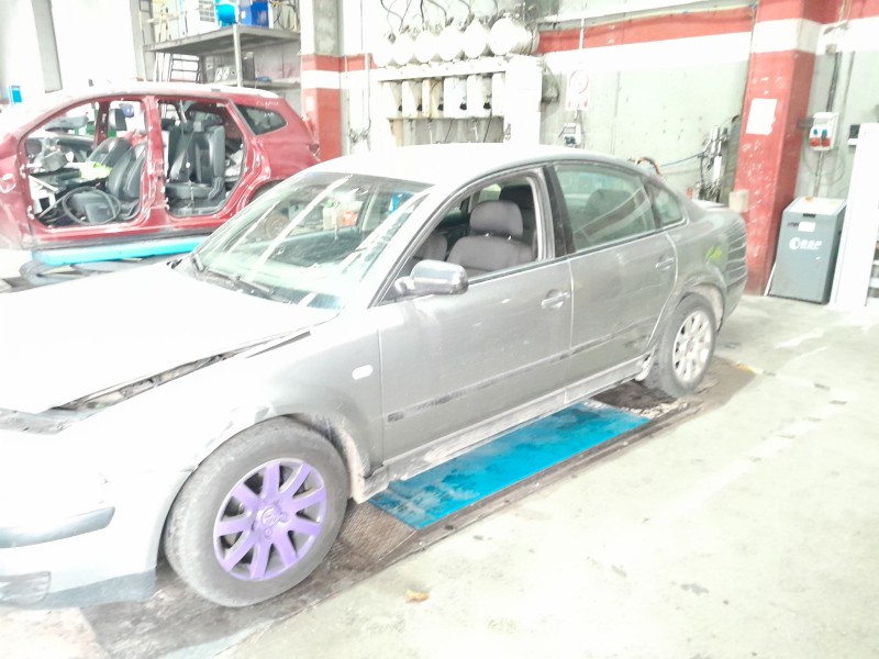 volkswagen passat berlina (3b3) del año 2003