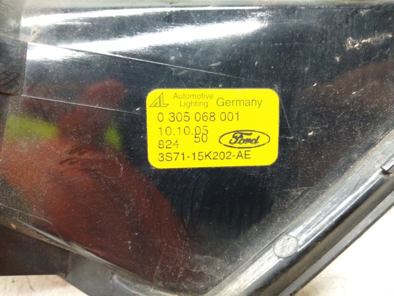 Recambio de piloto delantero izquierdo para ford mondeo berlina (ge) ambiente plus referencia OEM IAM 0305068001  