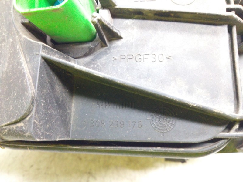 Recambio de faro izquierdo para ford mondeo berlina (ge) ambiente plus referencia OEM IAM 1305239176  