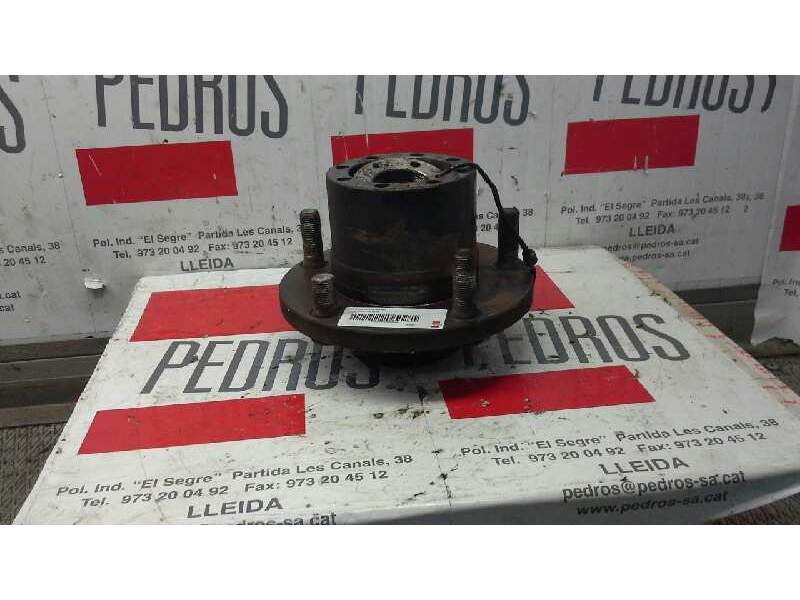Recambio de buje trasero izquierdo para nissan cabstar 35.12 referencia OEM IAM   