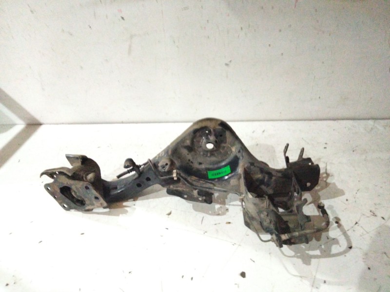 Recambio de brazo suspension trasero central izquierdo para nissan qashqai (j10) tekna referencia OEM IAM   