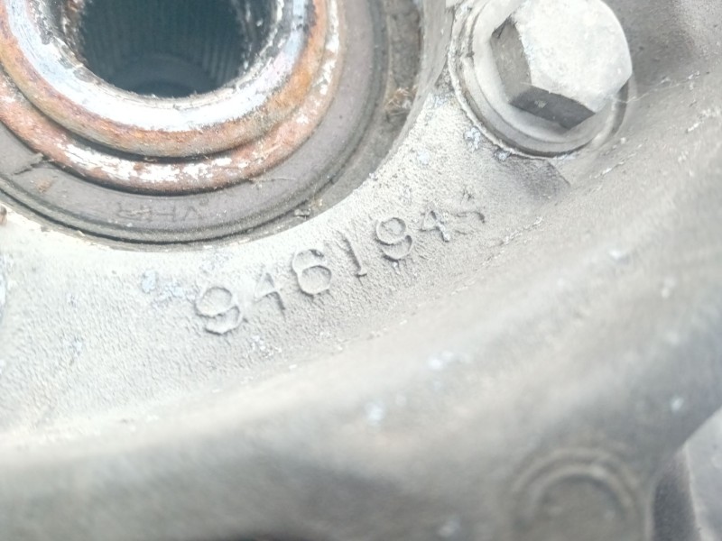 Recambio de mangueta delantera derecha para volvo s60 berlina d5 referencia OEM IAM 9461944  