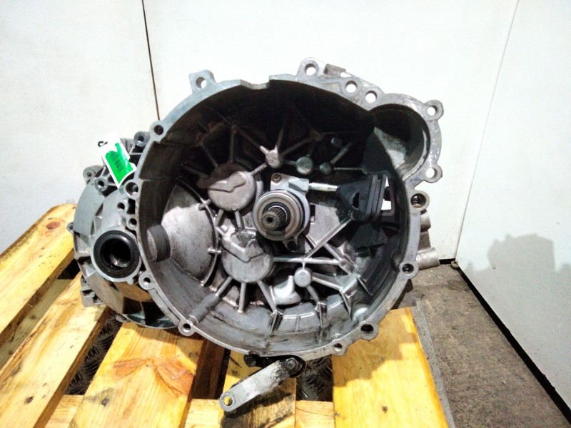 Recambio de caja cambios para volvo s60 berlina d5 referencia OEM IAM M56L2 T125796 