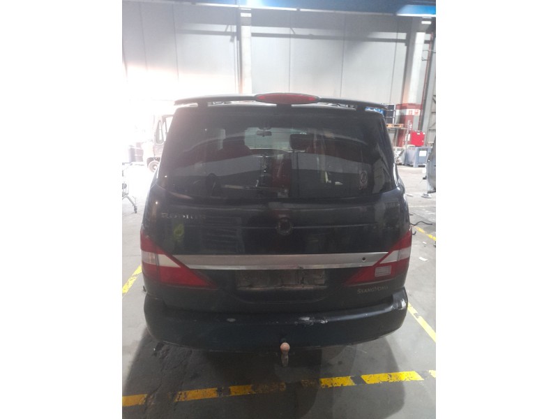 ssangyong rodius del año 2006