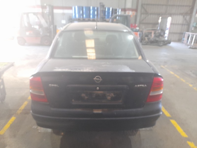 opel astra g berlina del año 1999