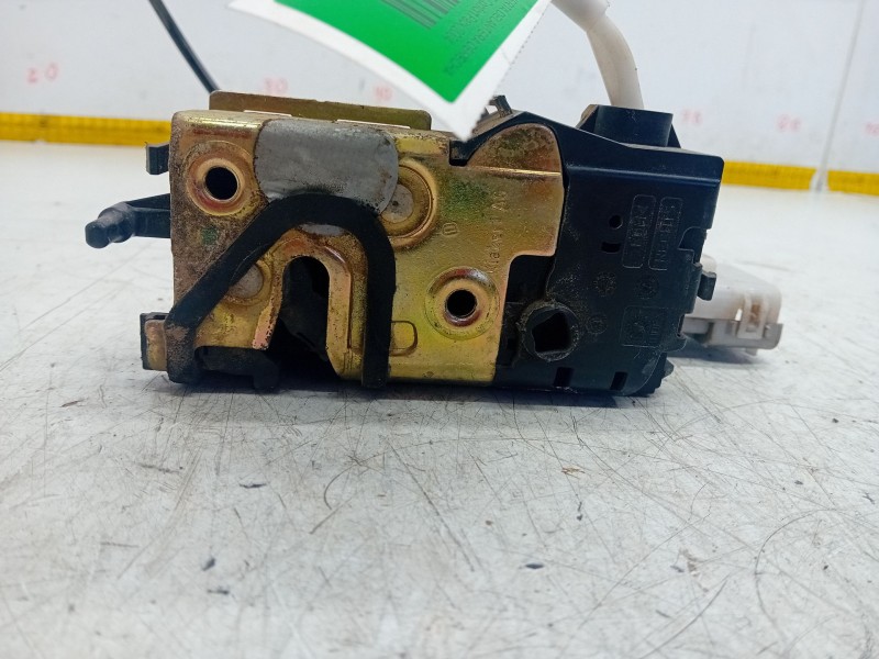 Recambio de cerradura puerta delantera derecha para peugeot 407 sw st confort pack referencia OEM IAM 96598S3880F00  