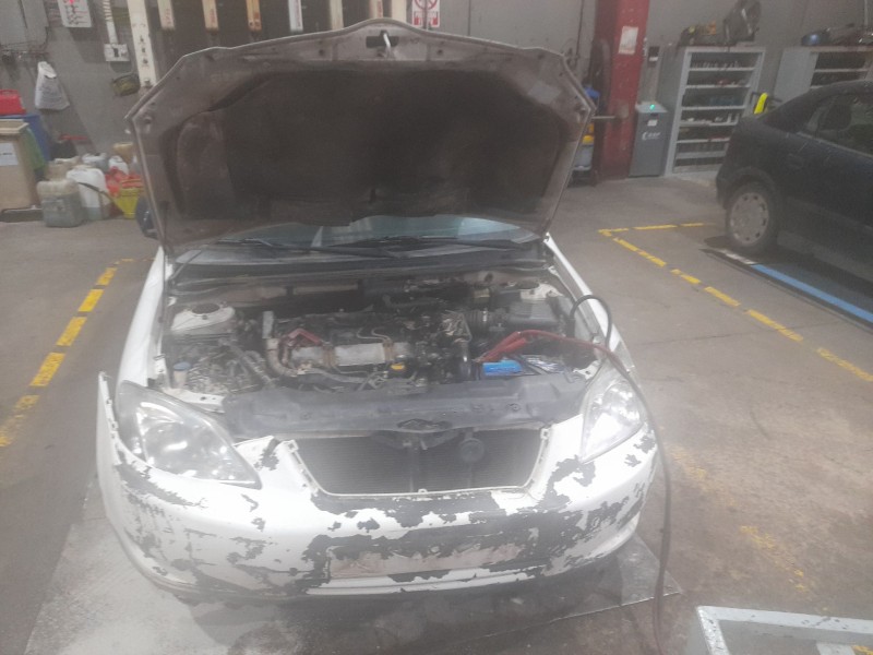 toyota corolla (e12) del año 2003