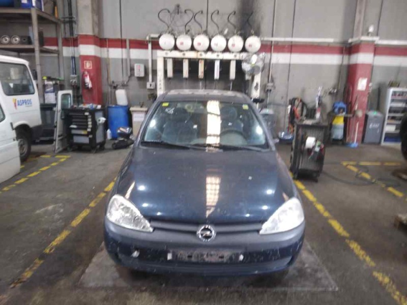 opel corsa c del año 2001