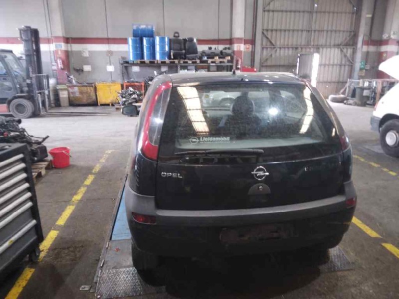opel corsa c del año 2001